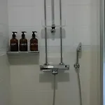 Cozy Kallio Studio, Eat, Explore, Commute Easy Huoneisto