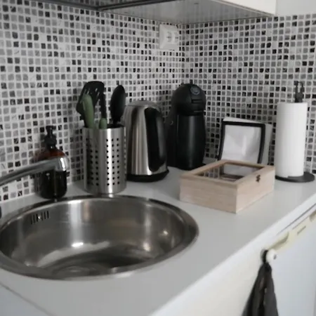 Cozy Kallio Studio, Eat, Explore, Commute Easy * Helsinki