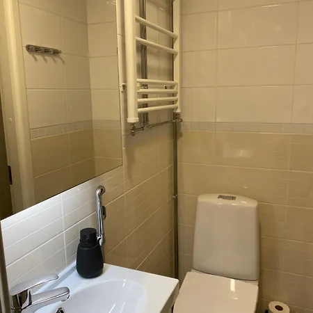 Apartment Cozy Kallio Studio, Eat, Explore, Commute Easy Helsinki