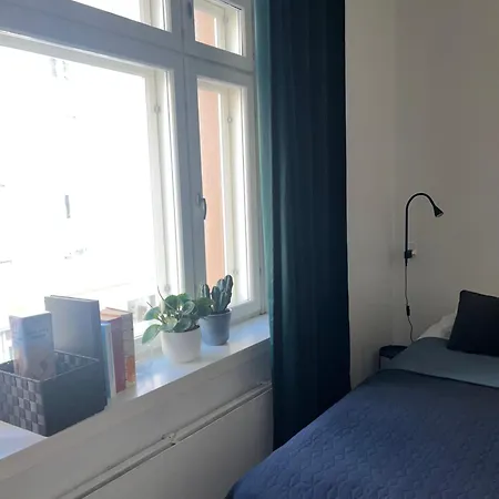 Huoneisto Cozy Kallio Studio, Eat, Explore, Commute Easy Helsinki